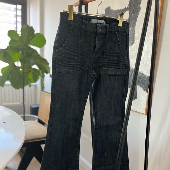 Dark wash flared Anthropologie | Level 99 jeans in size 26 - Picture 1 of 5